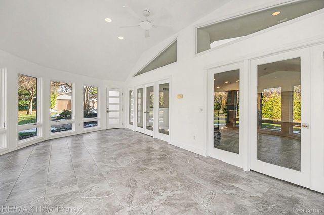 1227 Lenox Road, Bloomfield Hills, MI 48304