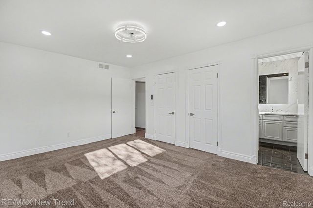 1227 Lenox Road, Bloomfield Hills, MI 48304