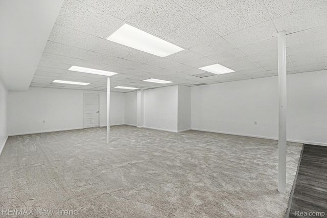 1227 Lenox Road, Bloomfield Hills, MI 48304