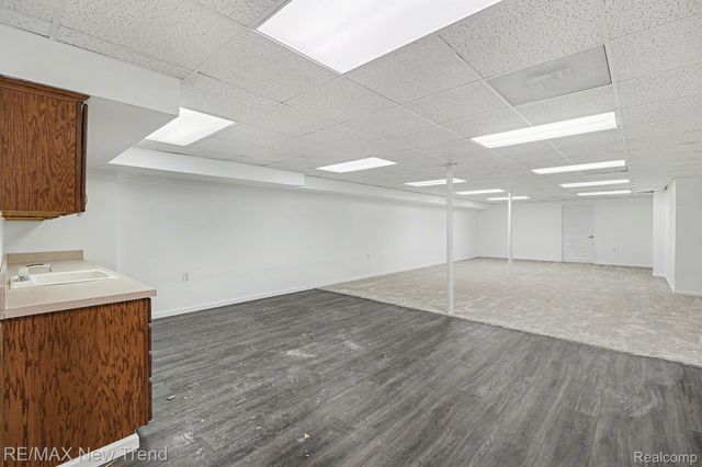 1227 Lenox Road, Bloomfield Hills, MI 48304