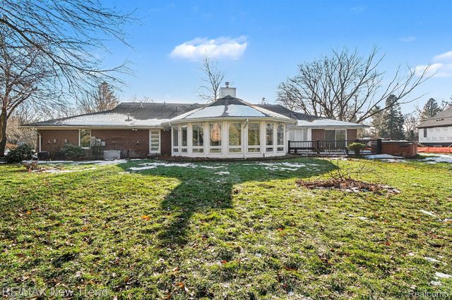 1227 Lenox Road, Bloomfield Hills, MI 48304