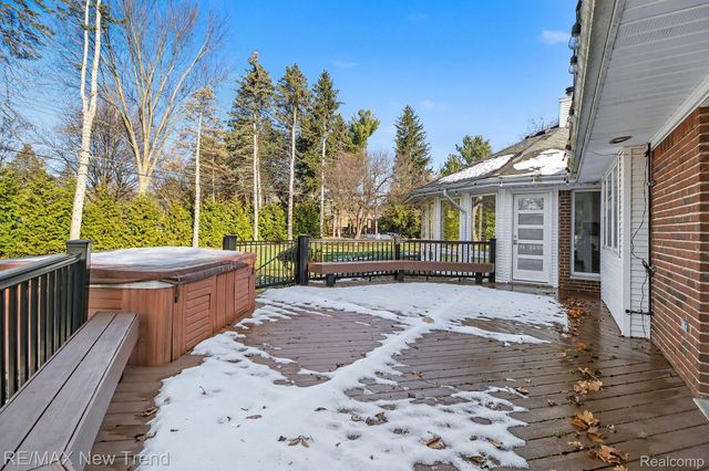 1227 Lenox Road, Bloomfield Hills, MI 48304