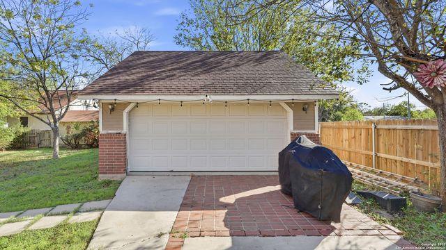 431 N Milam, Seguin, TX 78155