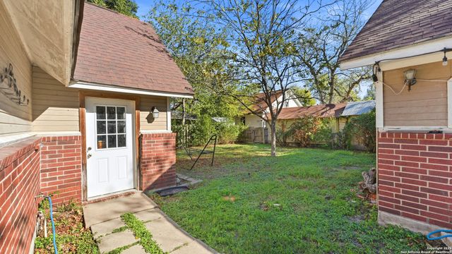 431 N Milam, Seguin, TX 78155