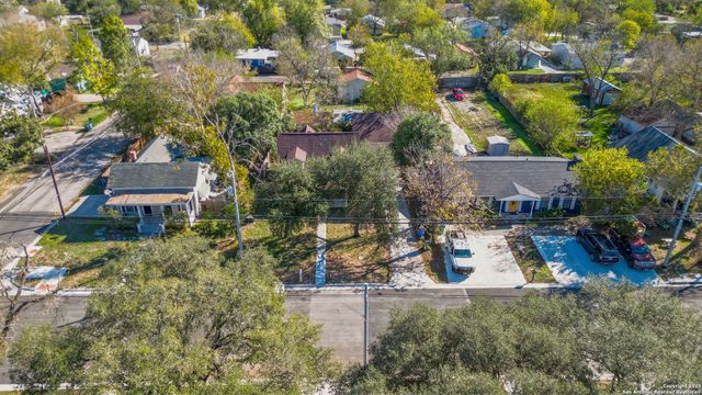 431 N Milam, Seguin, TX 78155