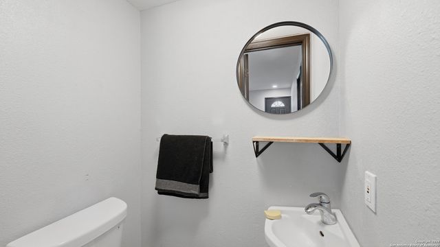 431 N Milam, Seguin, TX 78155