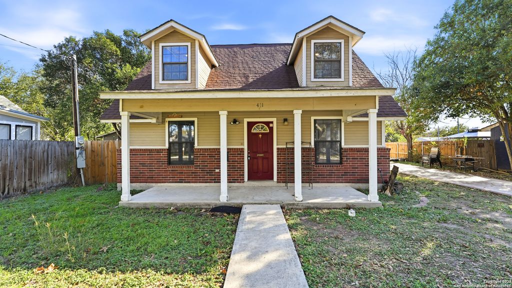 431 N Milam, Seguin, TX 78155