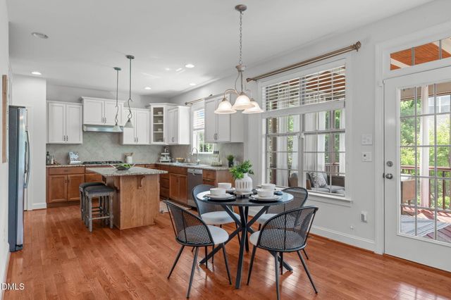 2007 Burrus Hall Circle, Cary, NC 27519