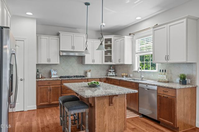 2007 Burrus Hall Circle, Cary, NC 27519