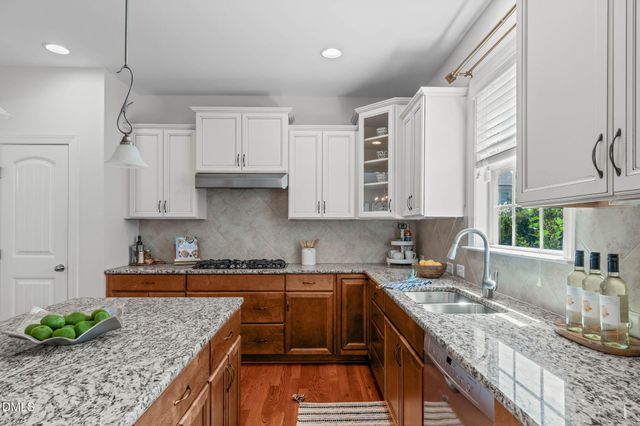 2007 Burrus Hall Circle, Cary, NC 27519