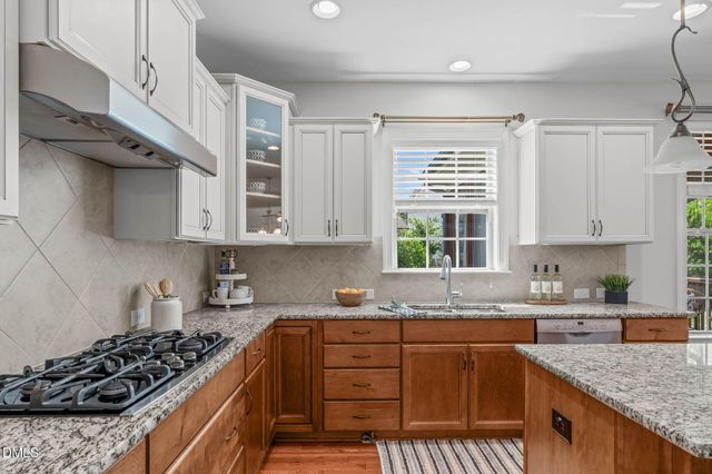 2007 Burrus Hall Circle, Cary, NC 27519