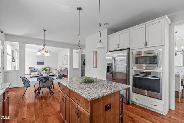 2007 Burrus Hall Circle, Cary, NC 27519