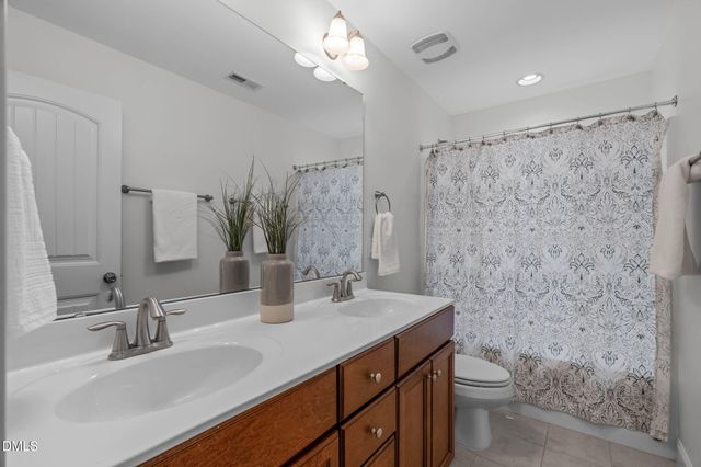 2007 Burrus Hall Circle, Cary, NC 27519