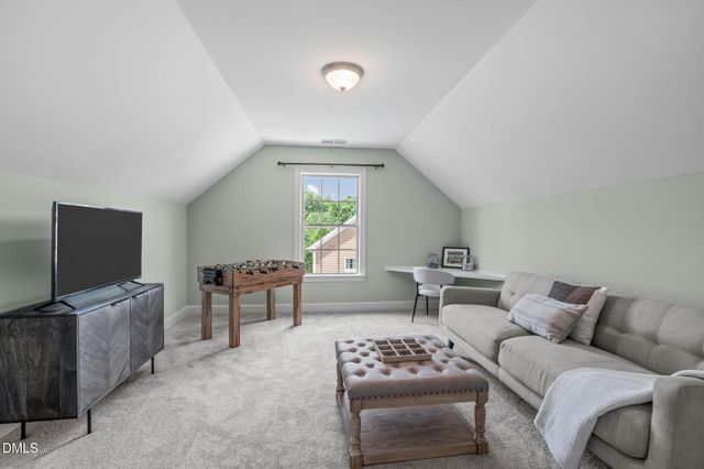 2007 Burrus Hall Circle, Cary, NC 27519