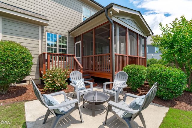 2007 Burrus Hall Circle, Cary, NC 27519