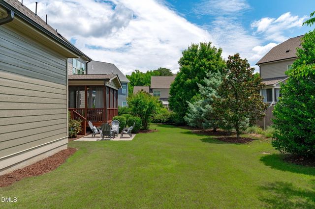 2007 Burrus Hall Circle, Cary, NC 27519