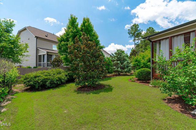 2007 Burrus Hall Circle, Cary, NC 27519