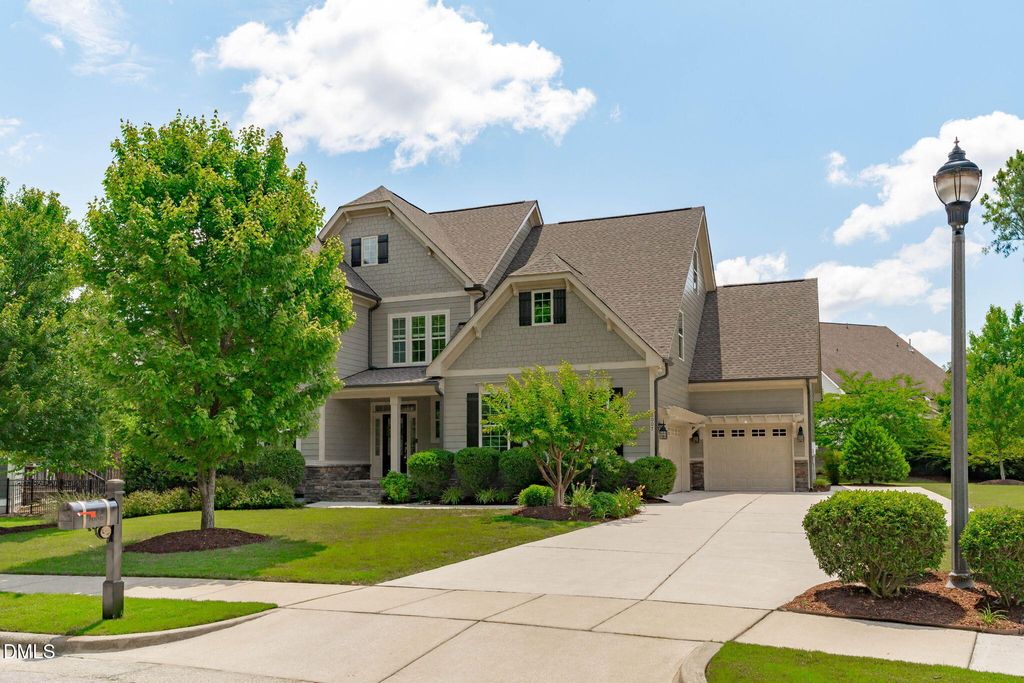 2007 Burrus Hall Circle, Cary, NC 27519