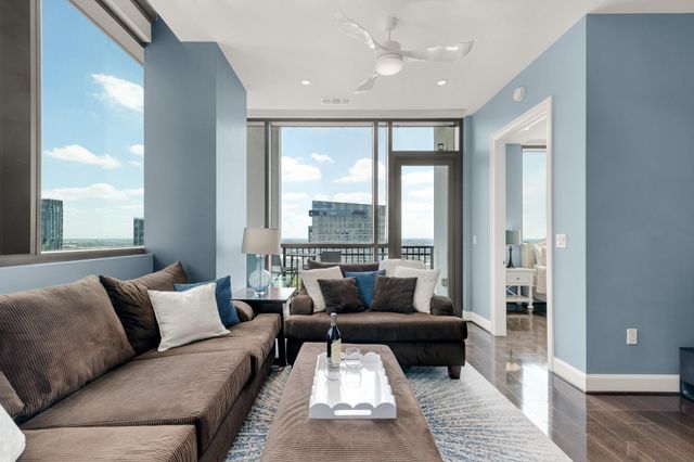 1211 Caroline Street 1801, Houston, TX 77002