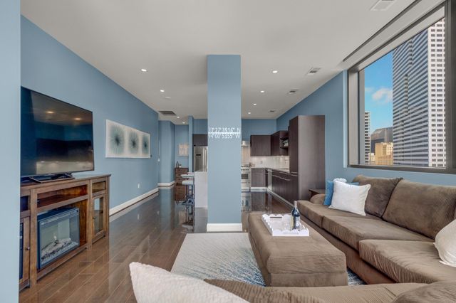 1211 Caroline Street 1801, Houston, TX 77002