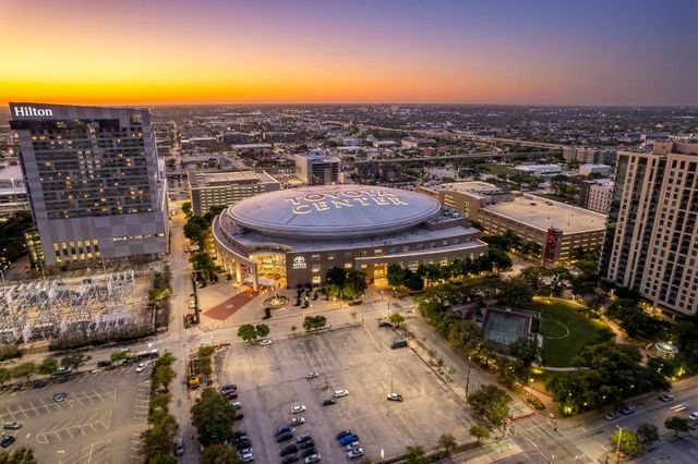 1211 Caroline Street 1801, Houston, TX 77002