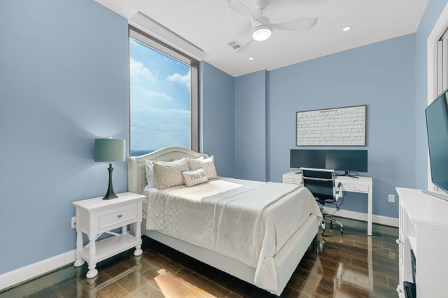 1211 Caroline Street 1801, Houston, TX 77002