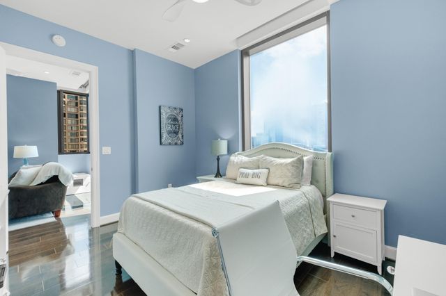 1211 Caroline Street 1801, Houston, TX 77002