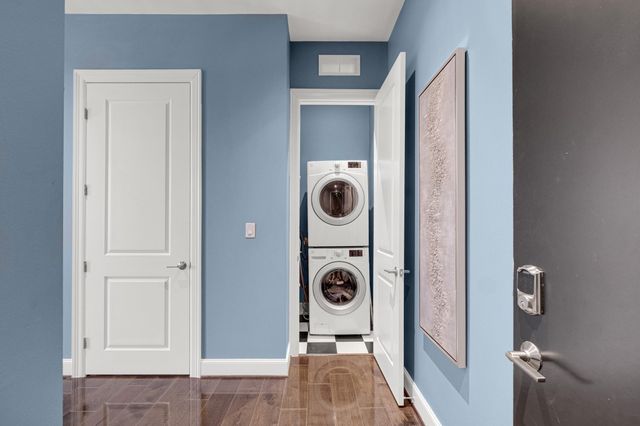 1211 Caroline Street 1801, Houston, TX 77002