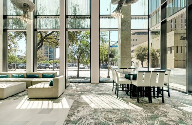 1211 Caroline Street 1801, Houston, TX 77002