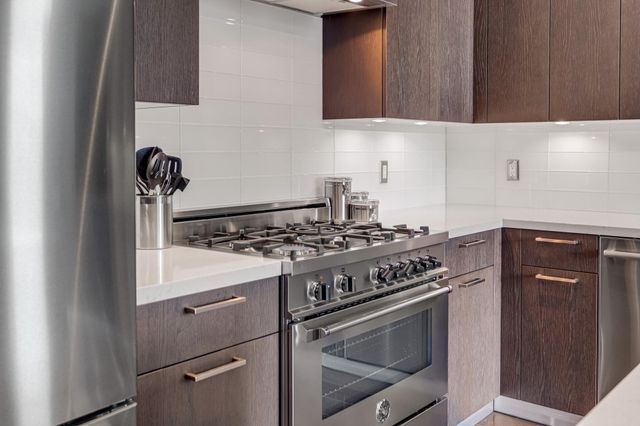 1211 Caroline Street 1801, Houston, TX 77002