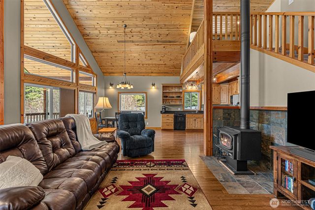 175 Deep Powder Lane, Leavenworth, WA 98826