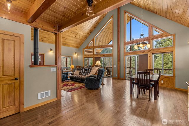 175 Deep Powder Lane, Leavenworth, WA 98826