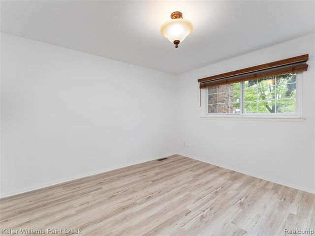 685 E Fox Hills Drive 67, Bloomfield Hills, MI 48304