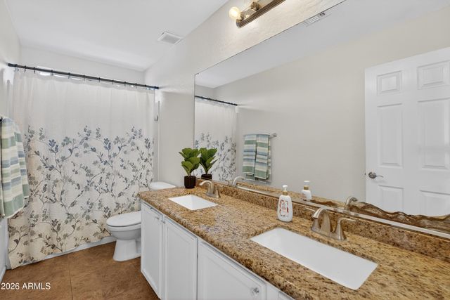 1061 E PONCHO Lane, San Tan Valley, AZ 85143