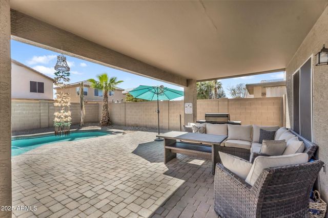 1061 E PONCHO Lane, San Tan Valley, AZ 85143