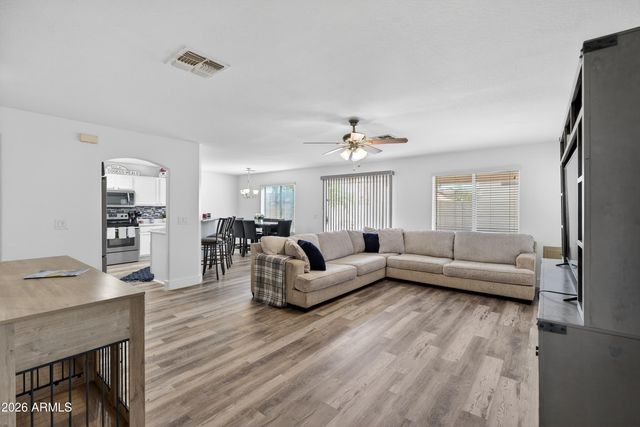 1061 E PONCHO Lane, San Tan Valley, AZ 85143