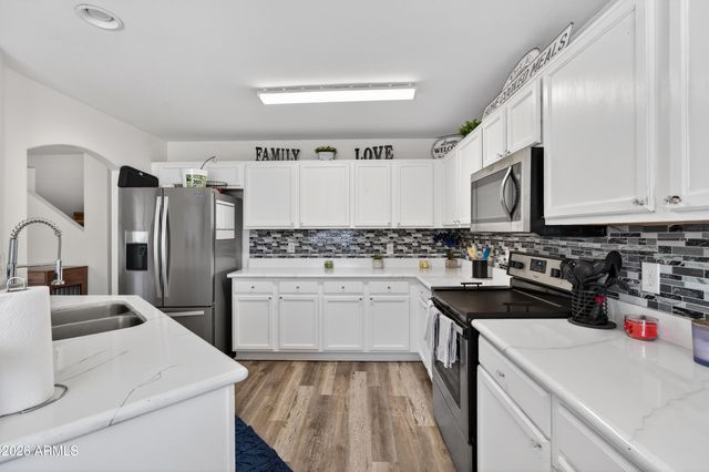 1061 E PONCHO Lane, San Tan Valley, AZ 85143