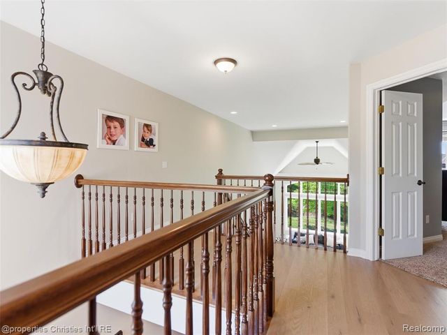 10822 Sparkling Waters Court, South Lyon, MI 48178