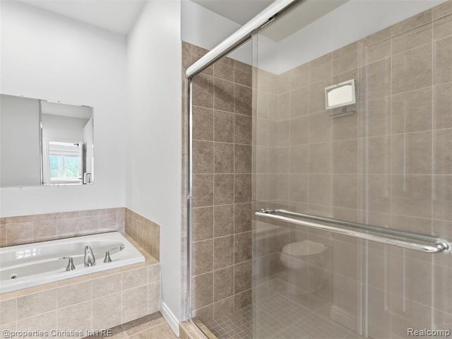 10822 Sparkling Waters Court, South Lyon, MI 48178