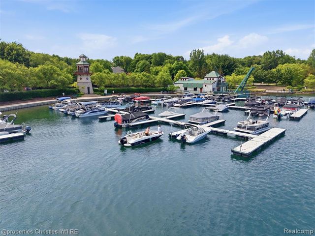 10822 Sparkling Waters Court, South Lyon, MI 48178