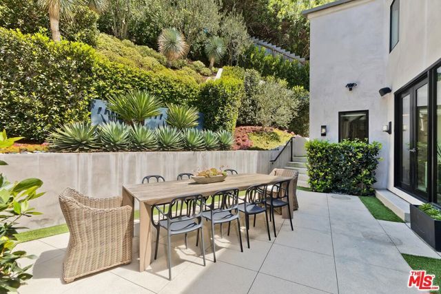 9743 Elderidge Drive, Beverly Hills, CA 90210