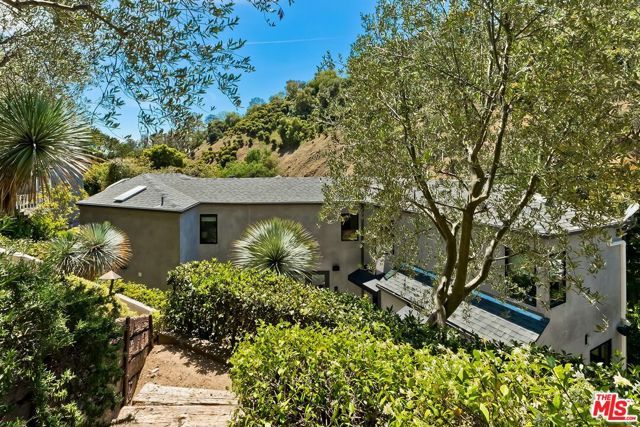 9743 Elderidge Drive, Beverly Hills, CA 90210