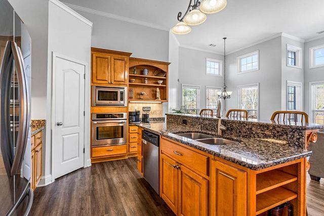 208 Suffolk Way, Mcdonough, GA 30252