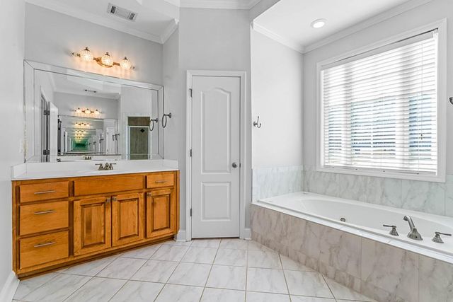 208 Suffolk Way, Mcdonough, GA 30252