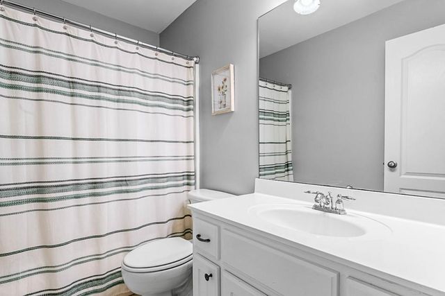 208 Suffolk Way, Mcdonough, GA 30252