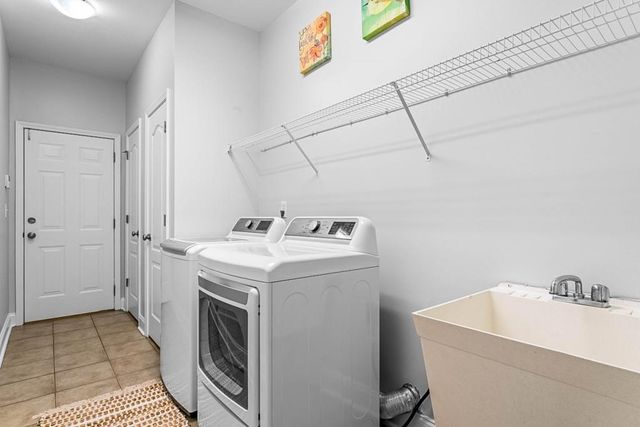 208 Suffolk Way, Mcdonough, GA 30252