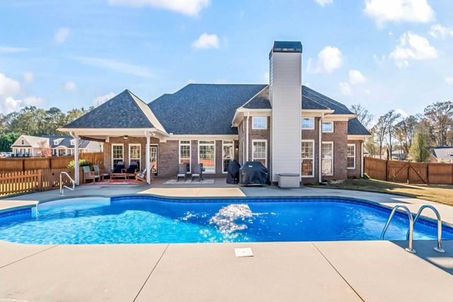 208 Suffolk Way, Mcdonough, GA 30252