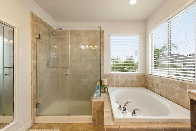 5615 Peach Tree Dr, Marysville, CA 95901