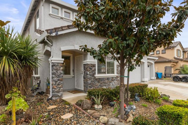 5615 Peach Tree Dr, Marysville, CA 95901