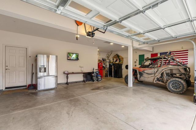 5615 Peach Tree Dr, Marysville, CA 95901